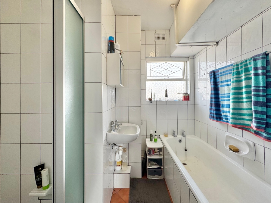 2 Bedroom Property for Sale in Kenilworth Western Cape